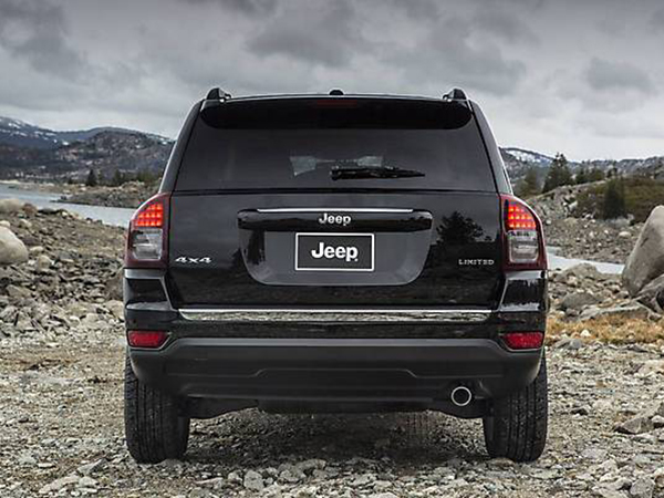 2014款 Jeep指南者改款 2.0L 两驱进取版