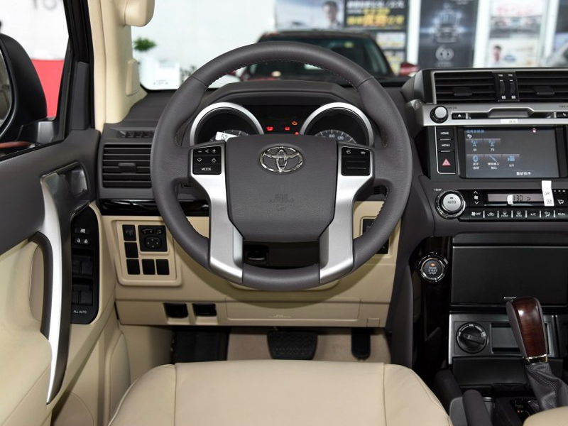 2016款 丰田普拉多 2.7L 自动标准版