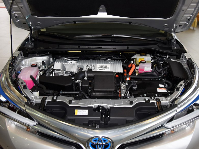 2016款 丰田卡罗拉 双擎1.8L CVT先锋版